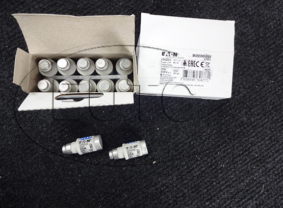 Cầu chì cổ chai D02 20A400VAC/ 250VDC