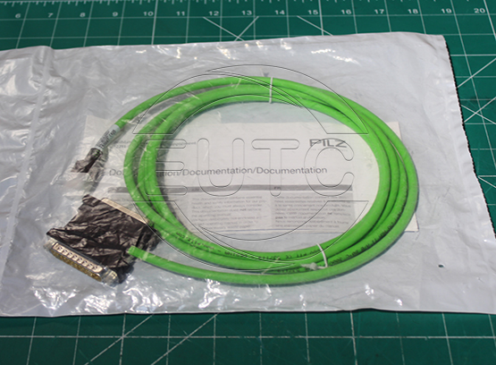 PNOZ msi1Bp Adapter Si/He 25/25 2,5m