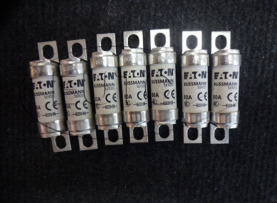 Cầu chì BS88:4 80FE 80A 690V