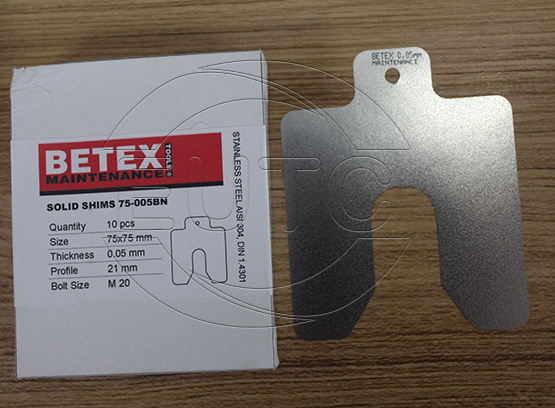 Shim piece B 75x75x0.05mm bolt size M20