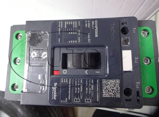 Motor circuit breaker