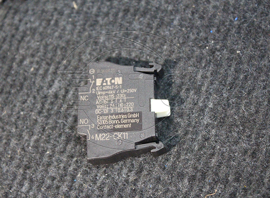 Auxiliary contact 1 N/O, 1 NC, 24 V 3 A, 220 V 230 V 240 V